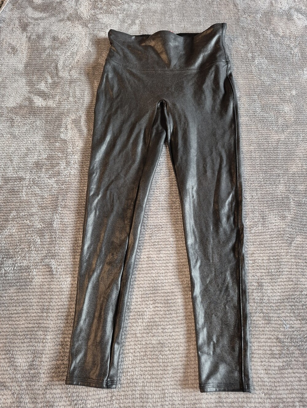 SPANX High-Waisted Shapewear Leggings Black Petite L Solid faux leather matte,